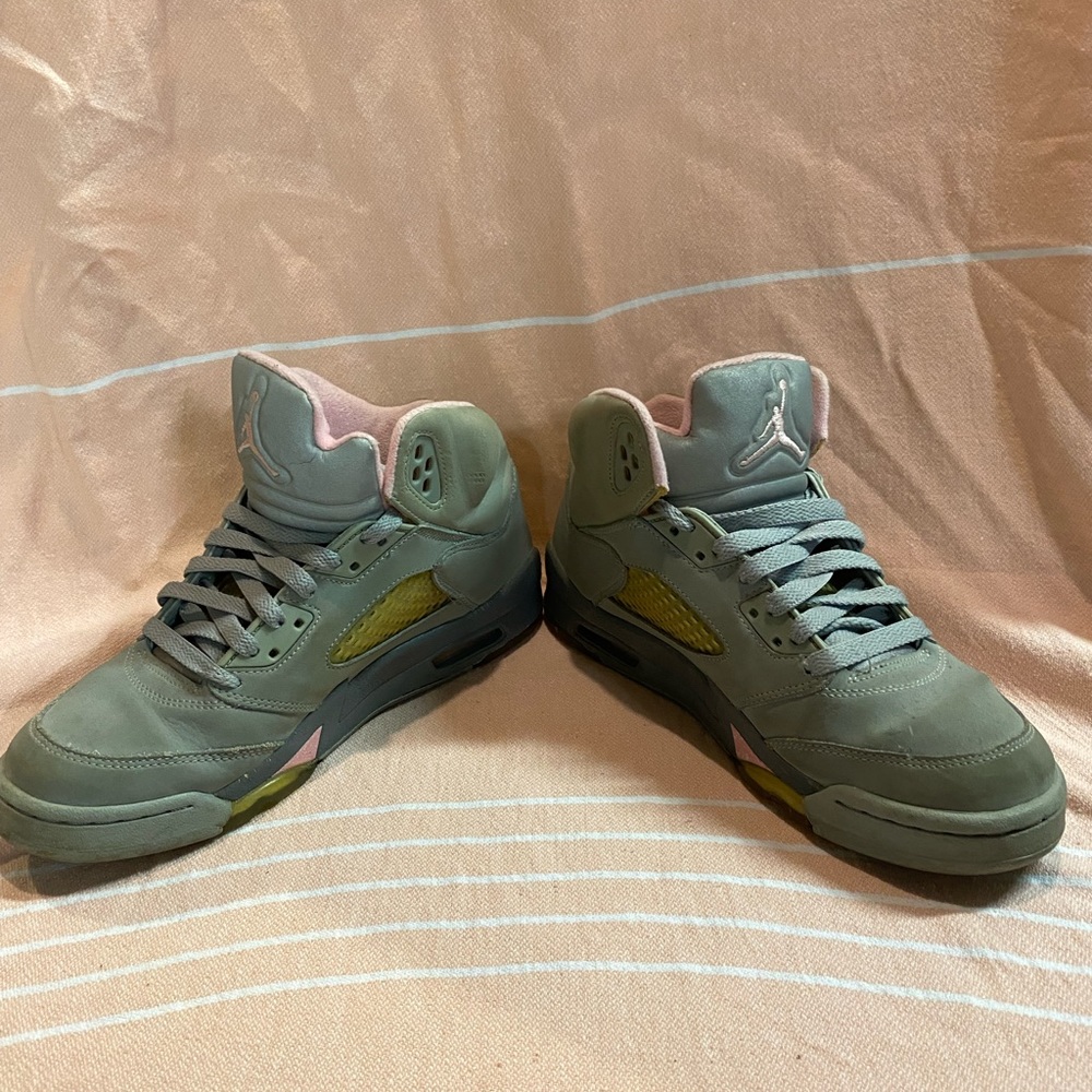 Jordan 5 Gray Shy Pink